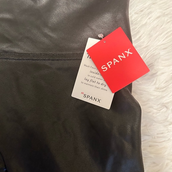 NWT Spanx faux leather leggings - Picture 5 of 7